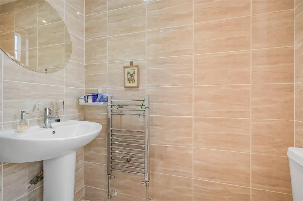 2 bedroom detached house for rent