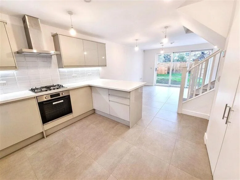 4 bedroom house for rent