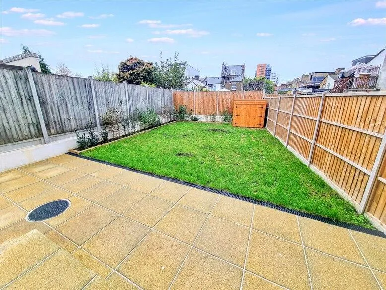 4 bedroom house for rent