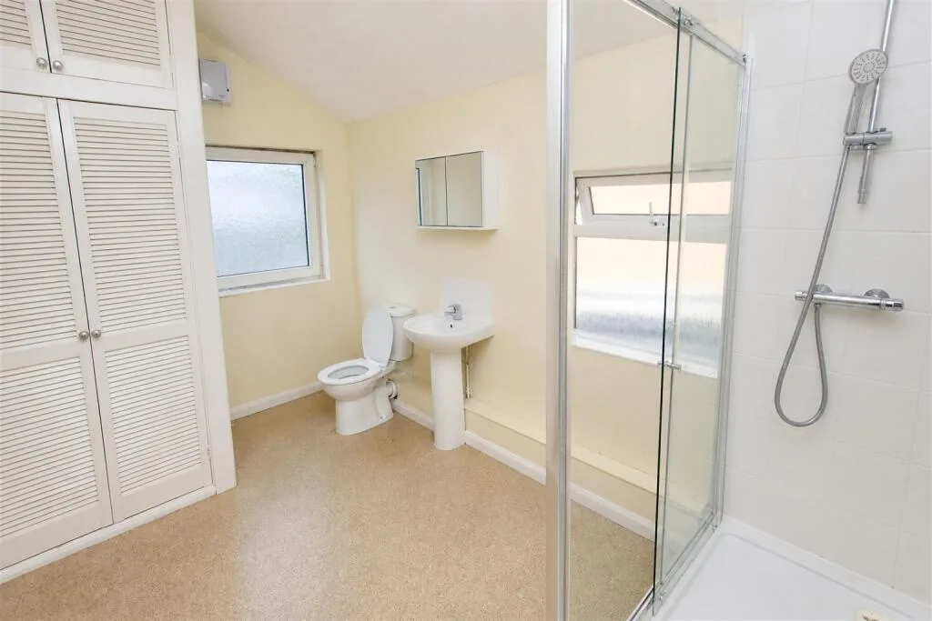 4 bedroom house for rent