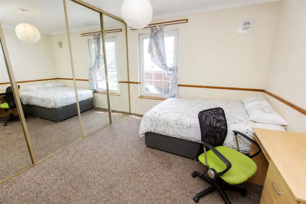 4 bedroom house for rent