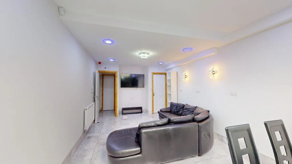 5 bedroom house for rent