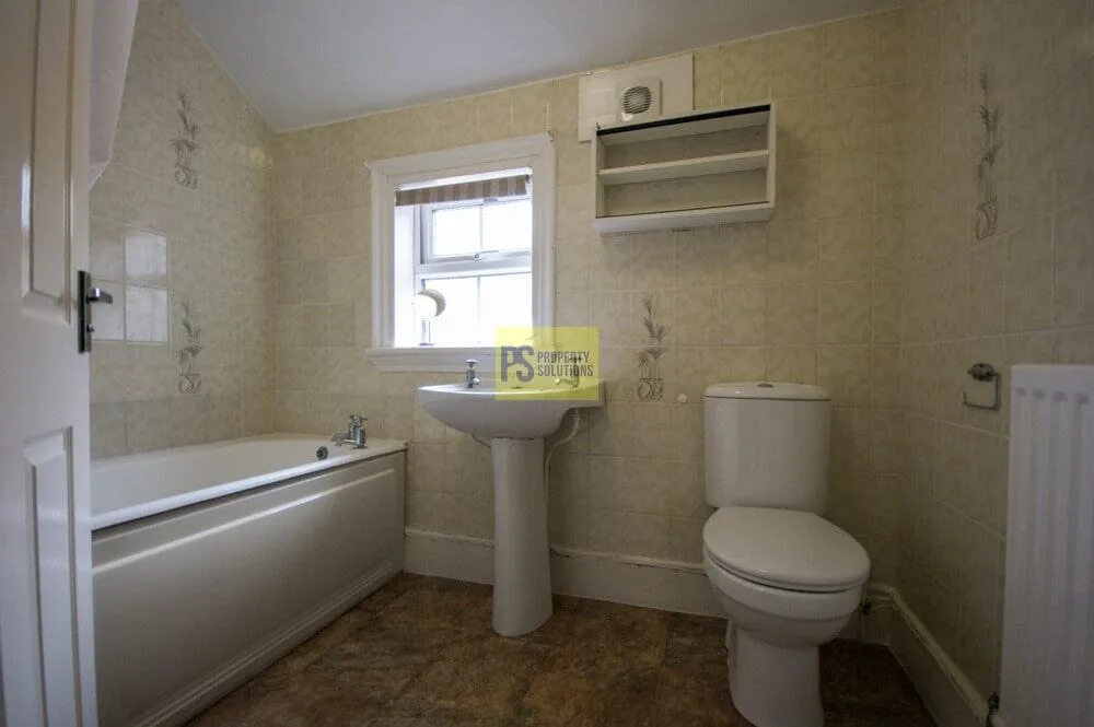 5 bedroom terraced house for rent