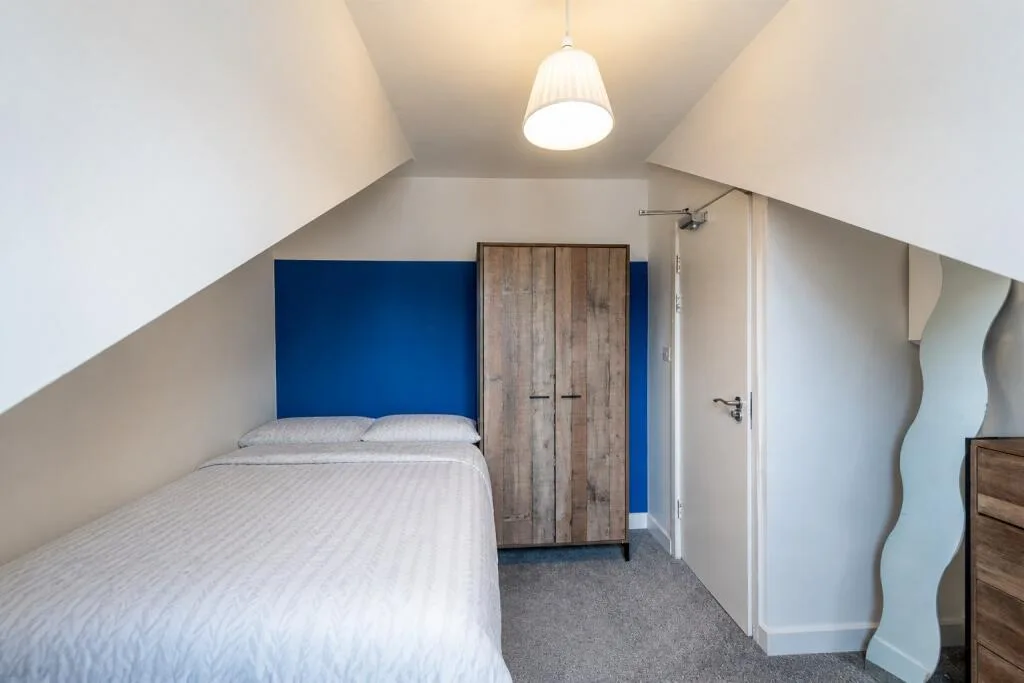 5 bedroom terraced house for rent