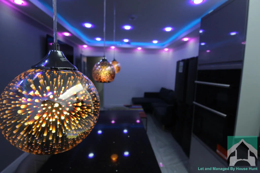 6 bedroom house for rent