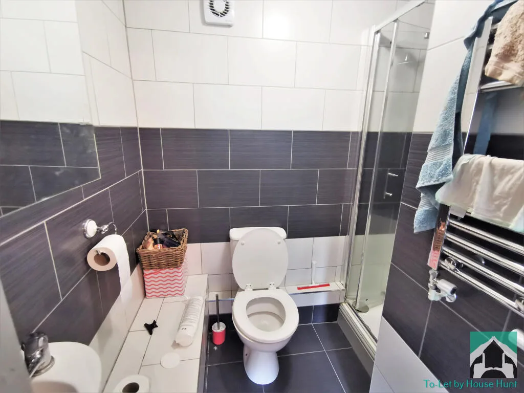 7 bedroom terraced house for rent