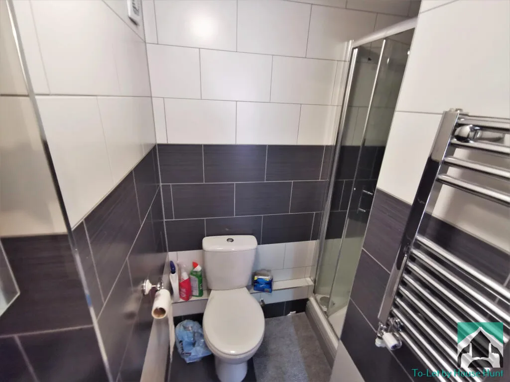 7 bedroom terraced house for rent