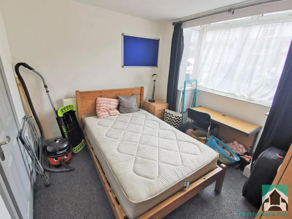 7 bedroom terraced house for rent