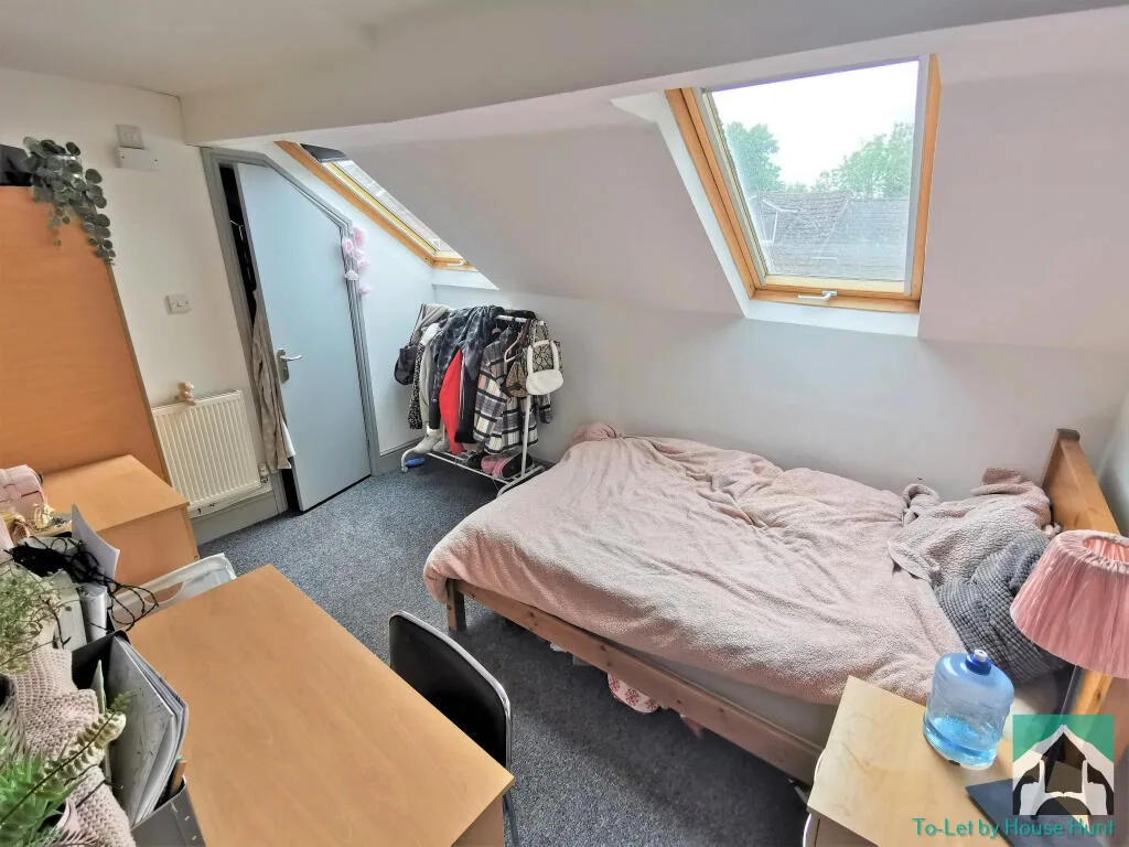 7 bedroom terraced house for rent