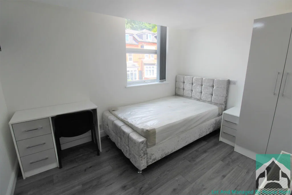 7 bedroom house for rent