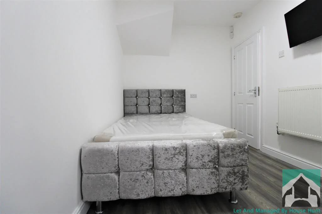 7 bedroom house for rent