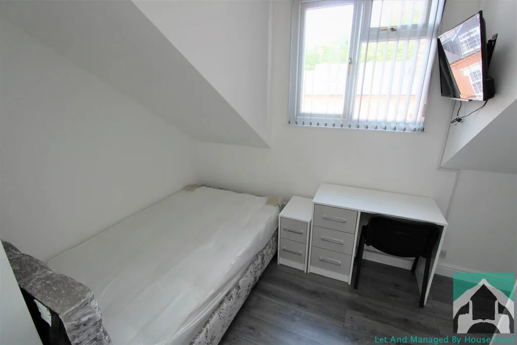 7 bedroom house for rent