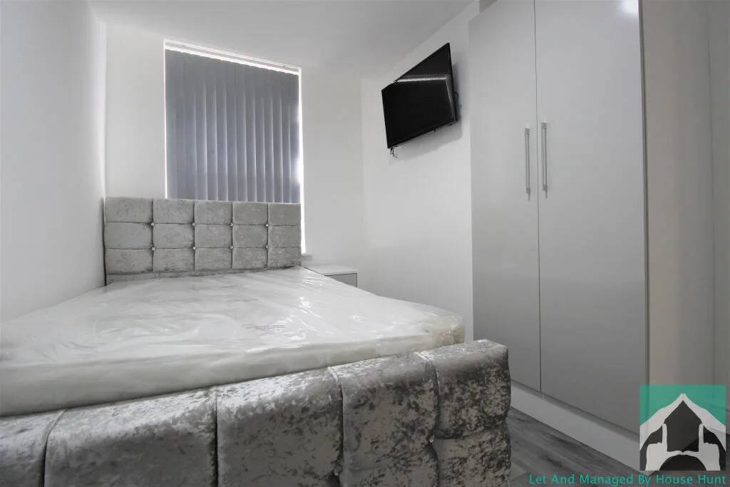 7 bedroom house for rent