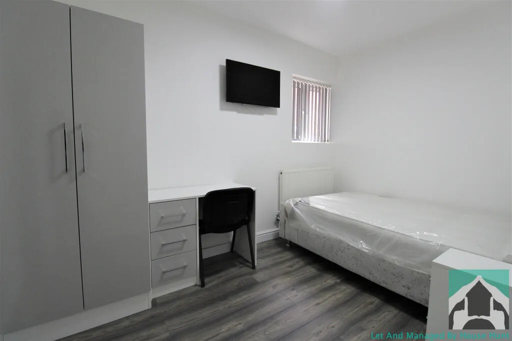 7 bedroom house for rent