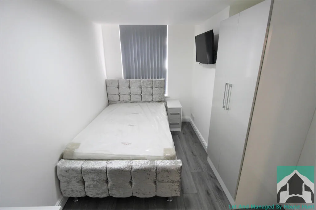 7 bedroom house for rent