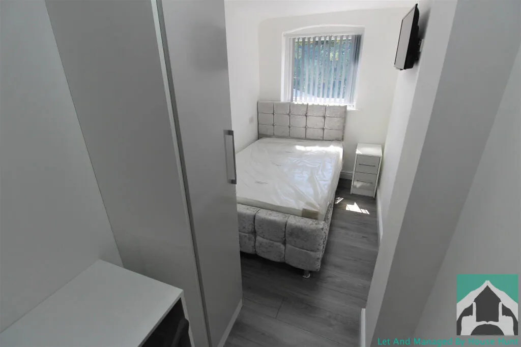 7 bedroom house for rent