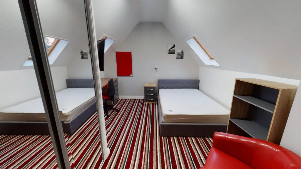 8 bedroom house for rent