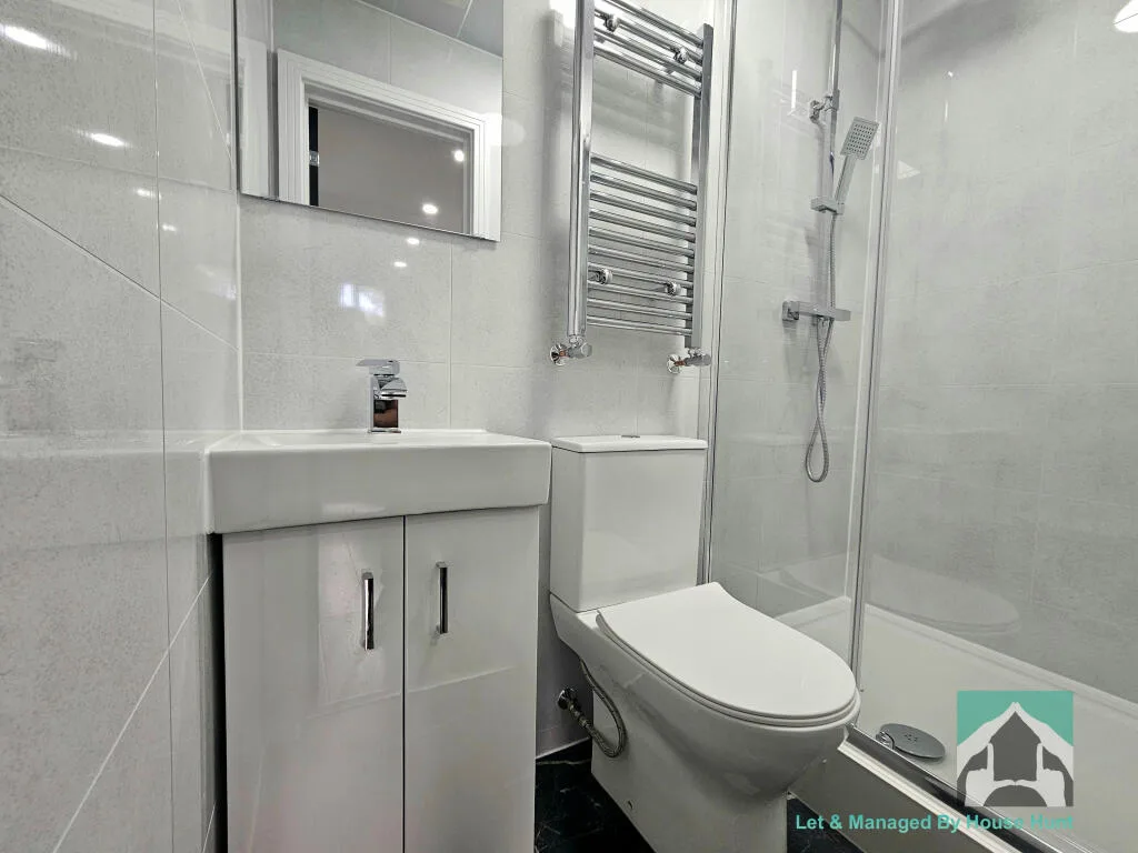 7 bedroom terraced house for rent
