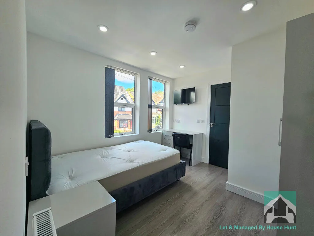 7 bedroom terraced house for rent