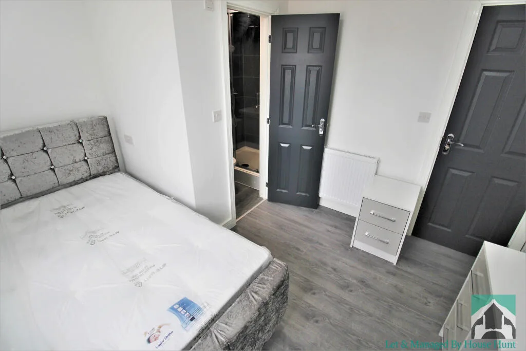 5 bedroom house for rent