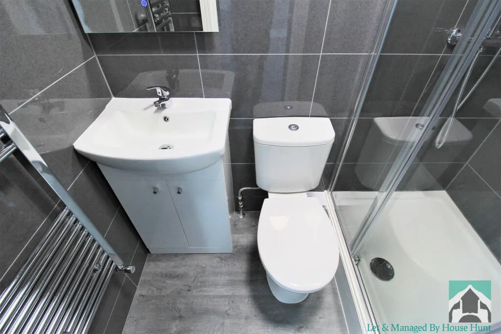 5 bedroom house for rent