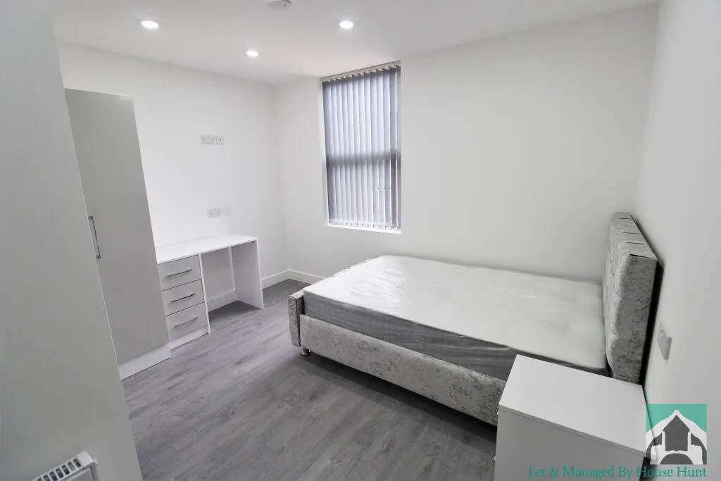 5 bedroom house for rent