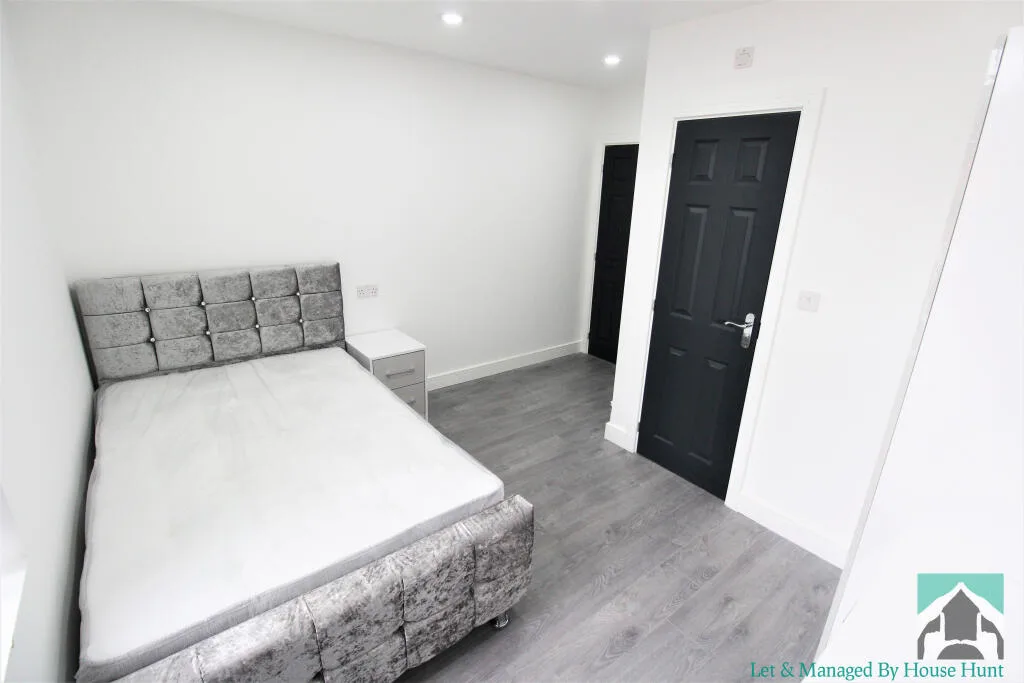 5 bedroom house for rent
