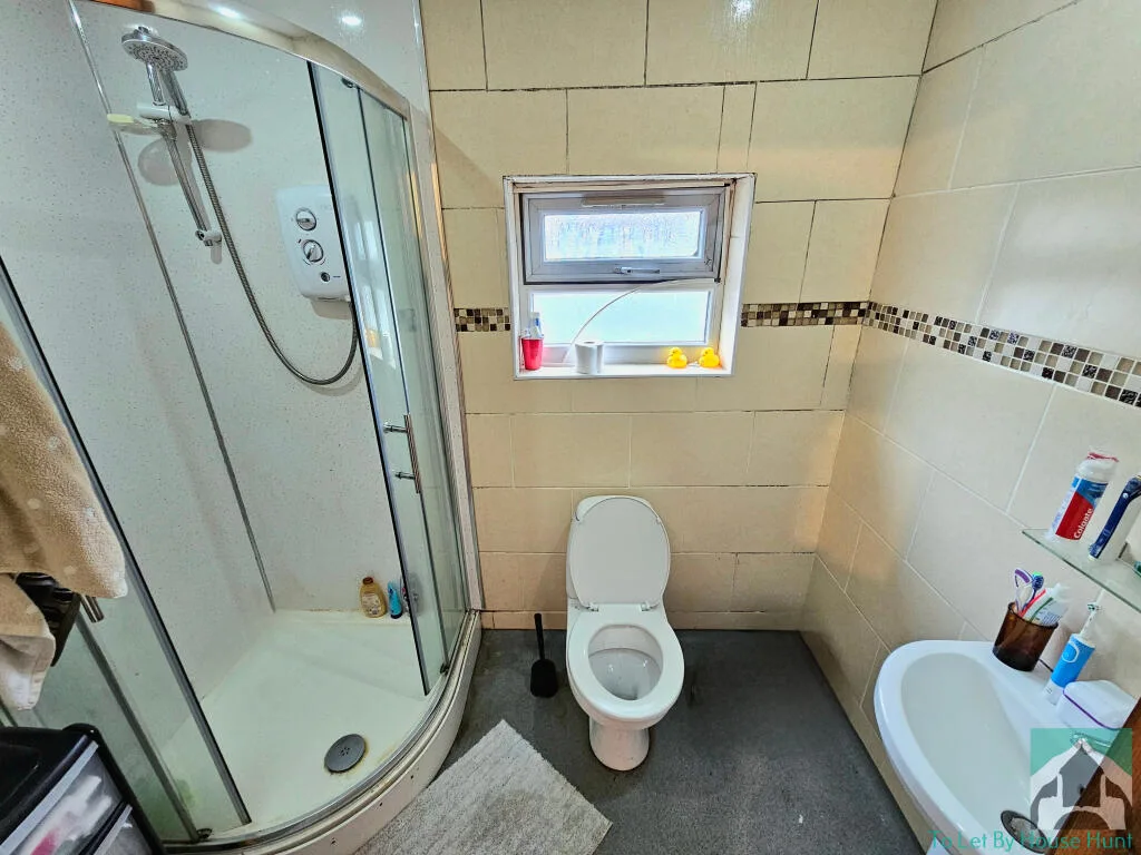 7 bedroom house for rent