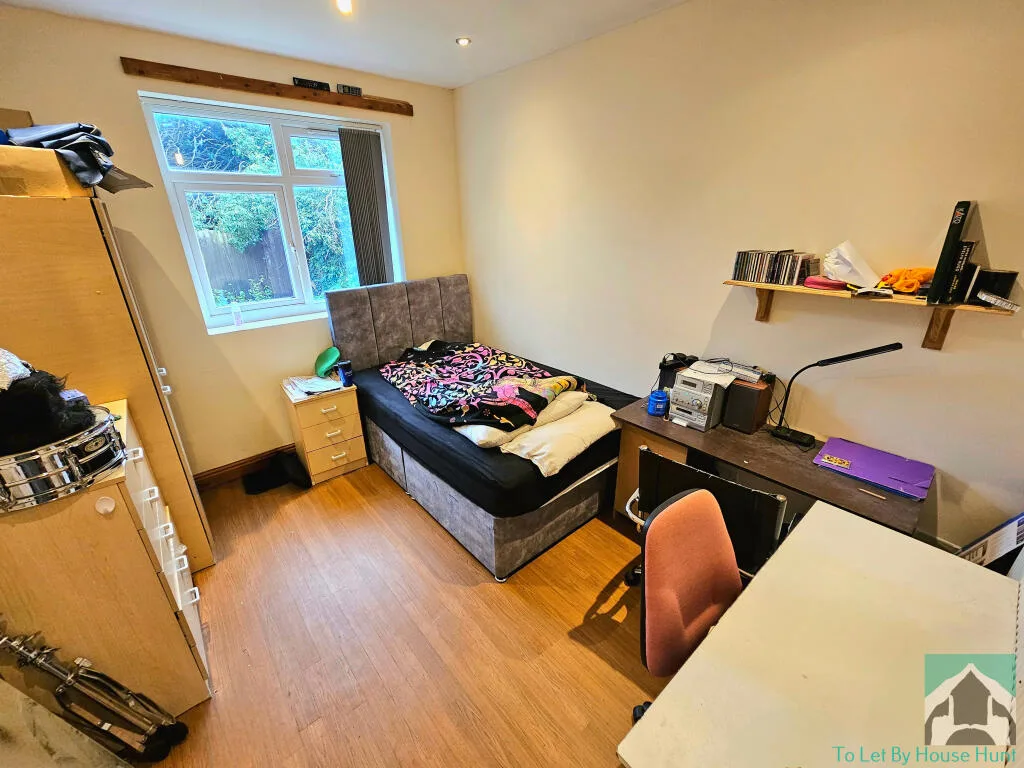 7 bedroom house for rent