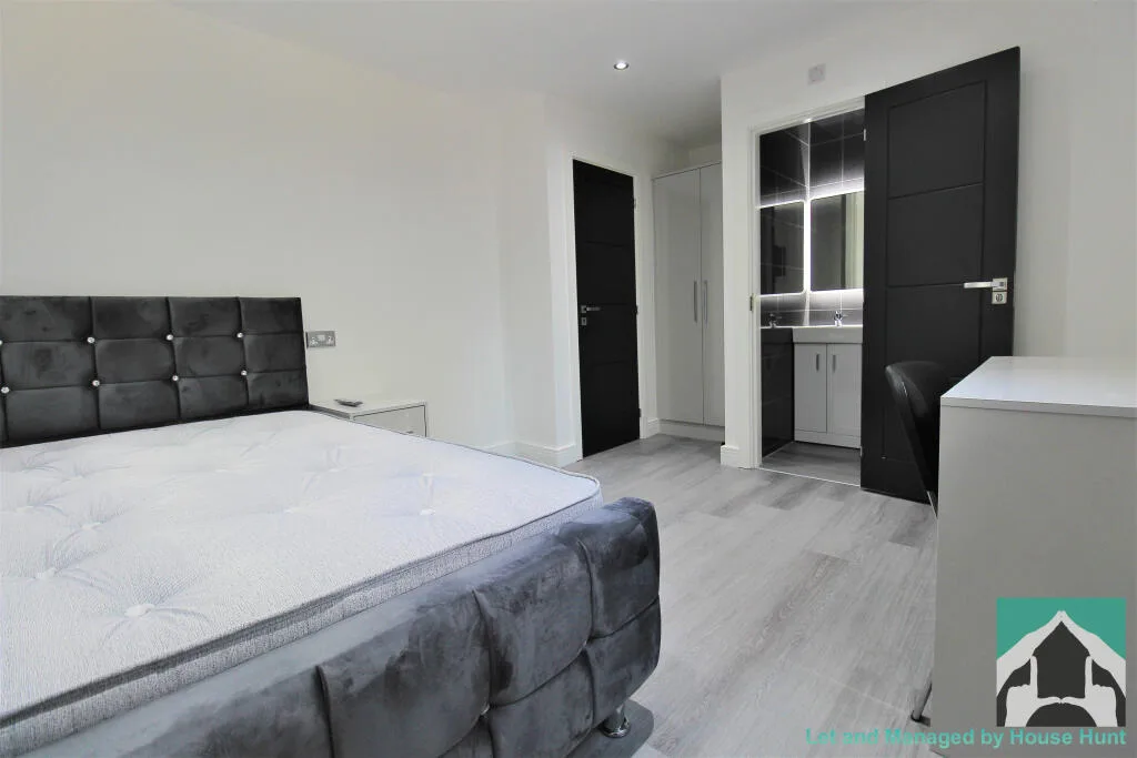 5 bedroom house for rent