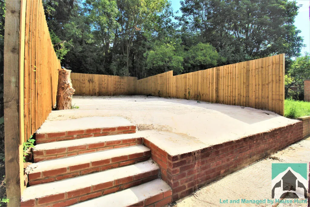 5 bedroom house for rent