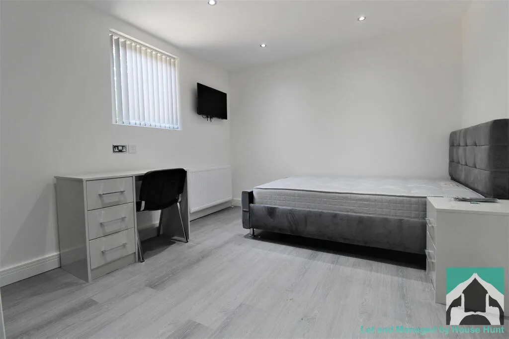 5 bedroom house for rent