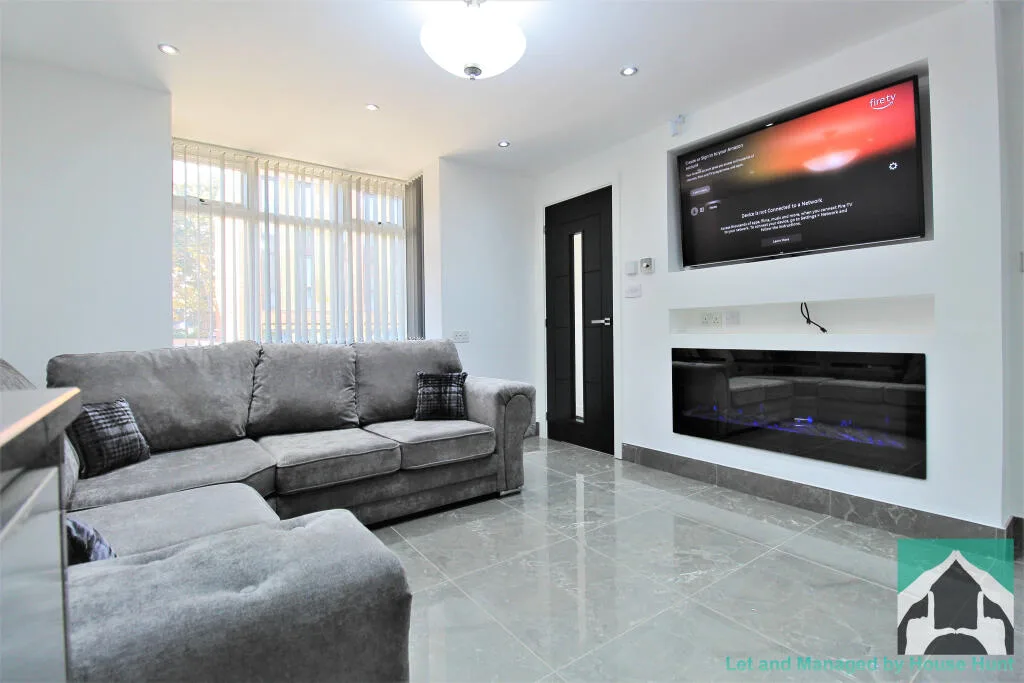 5 bedroom house for rent