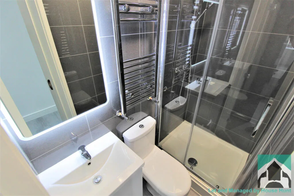 5 bedroom house for rent