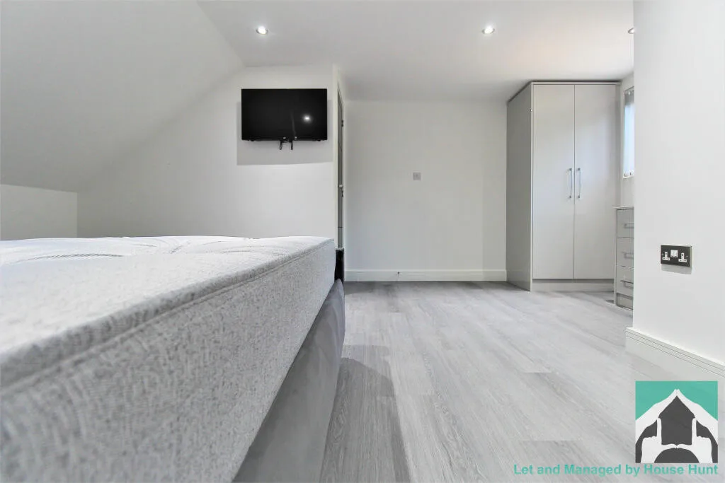 5 bedroom house for rent