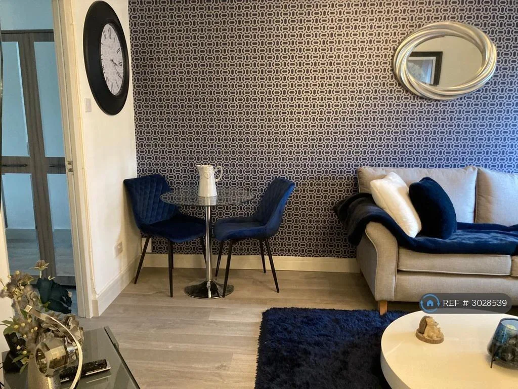 1 bedroom maisonette for rent