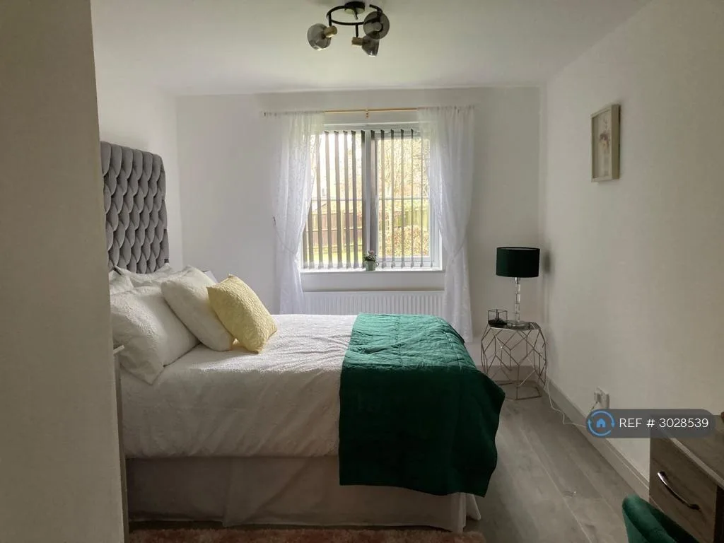 1 bedroom maisonette for rent