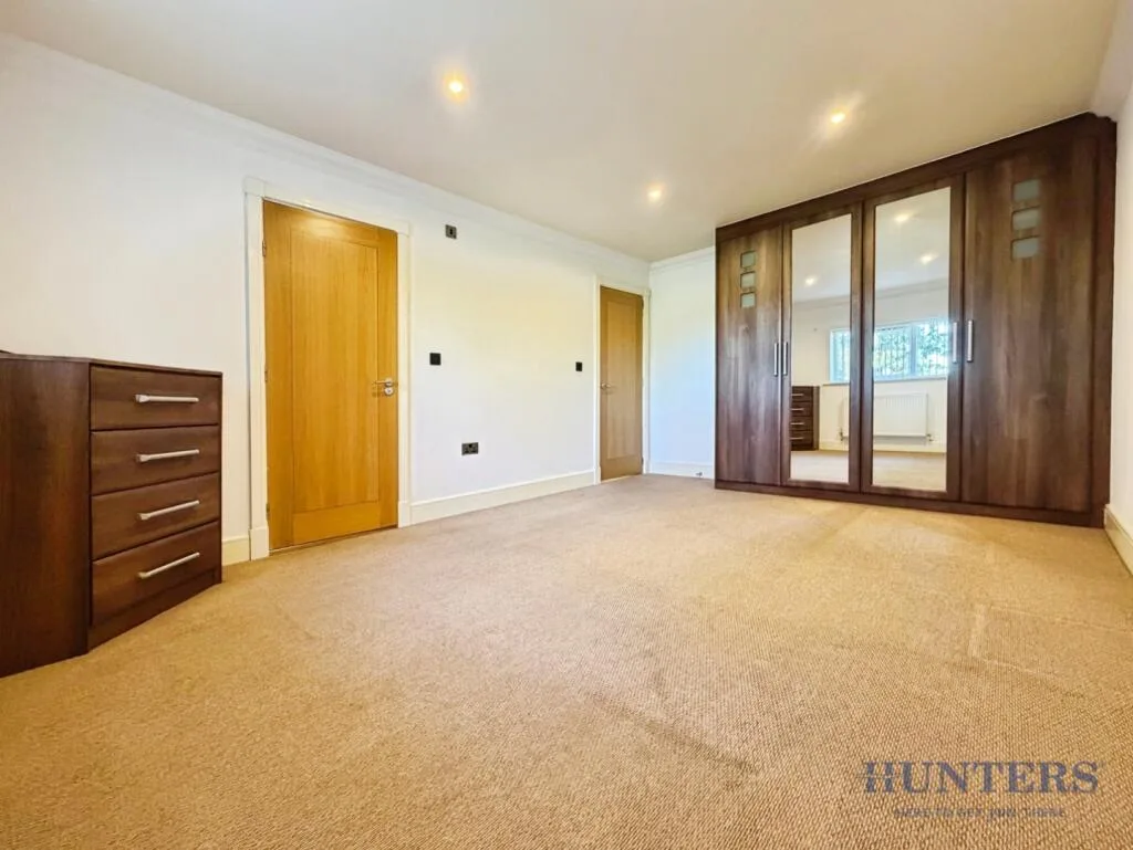 4 bedroom detached house for rent