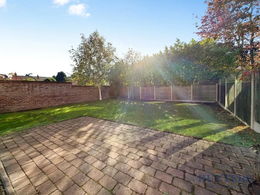 4 bedroom detached house for rent