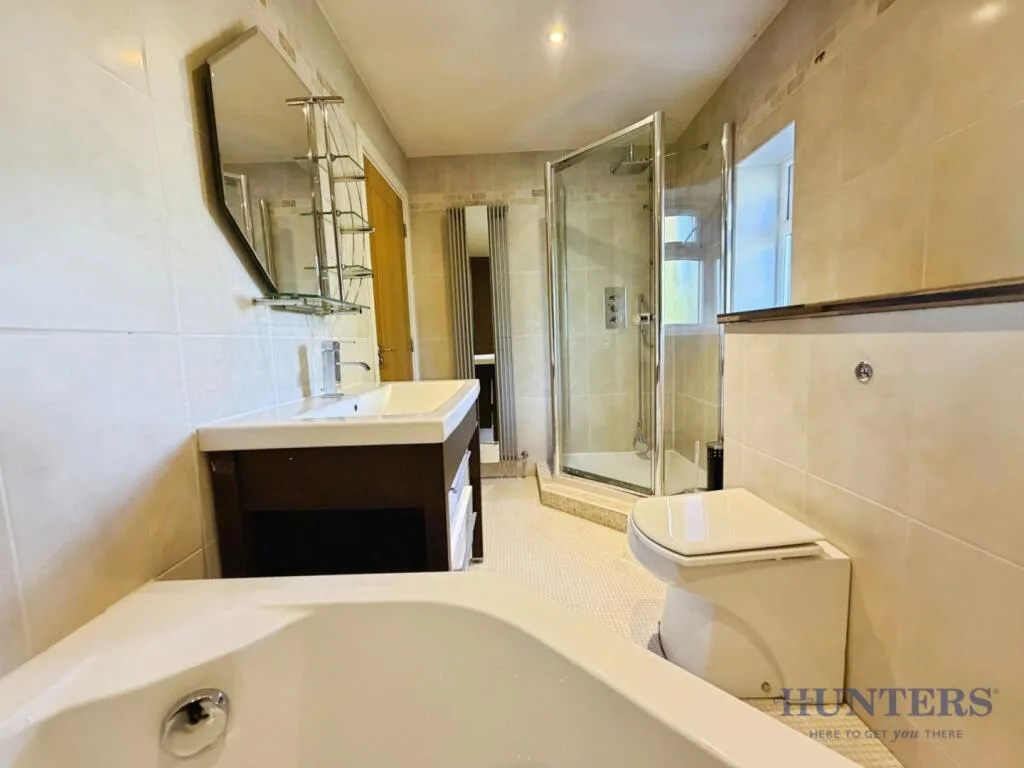 4 bedroom detached house for rent