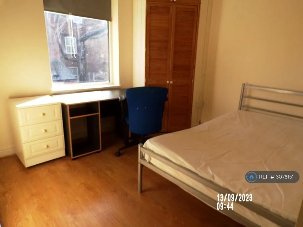8 bedroom terraced house for rent