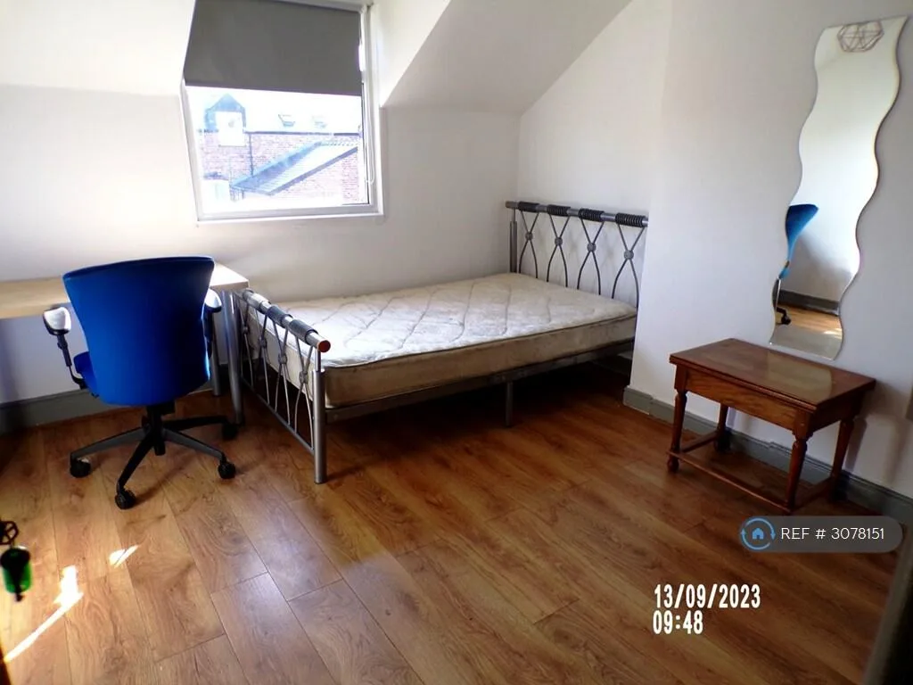 8 bedroom terraced house for rent