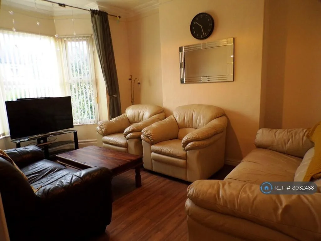 7 bedroom terraced house for rent