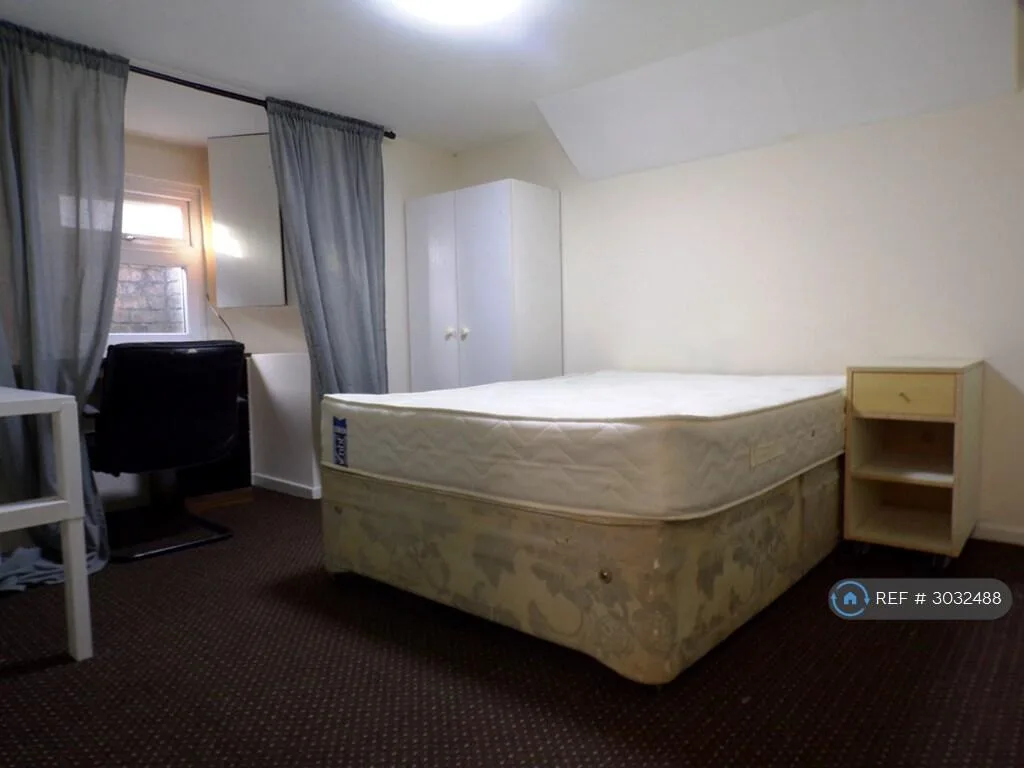 7 bedroom terraced house for rent