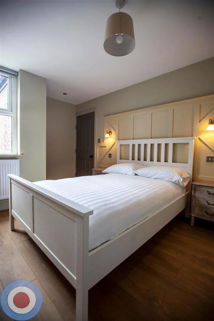 7 bedroom terraced house for rent