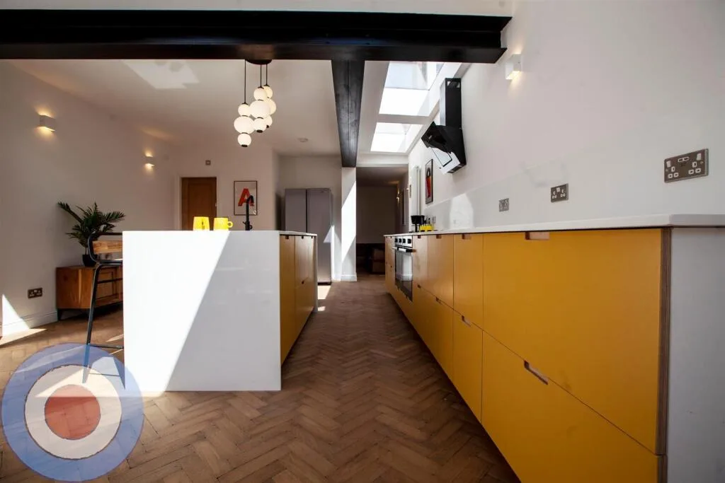 7 bedroom terraced house for rent