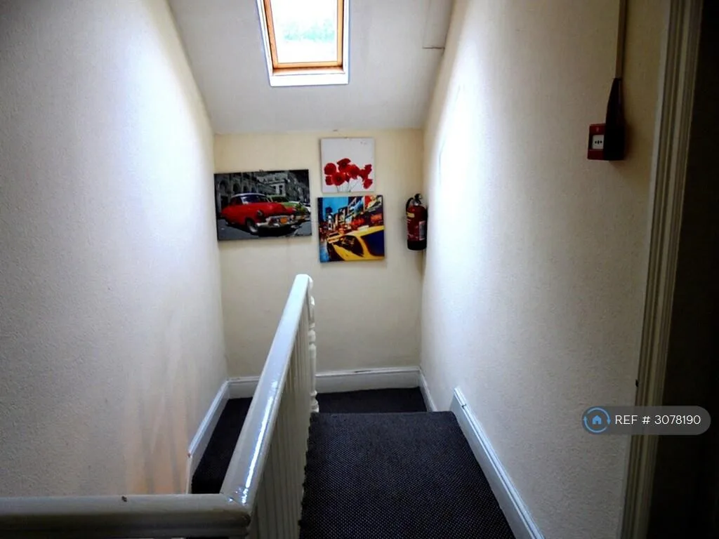 7 bedroom terraced house for rent