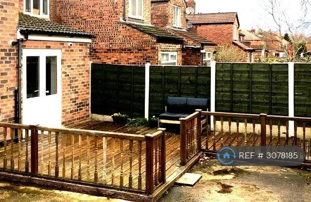 7 bedroom semi-detached house for rent
