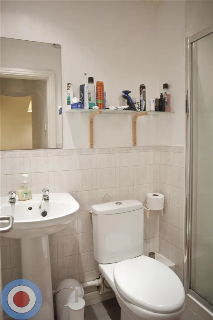 8 bedroom house for rent