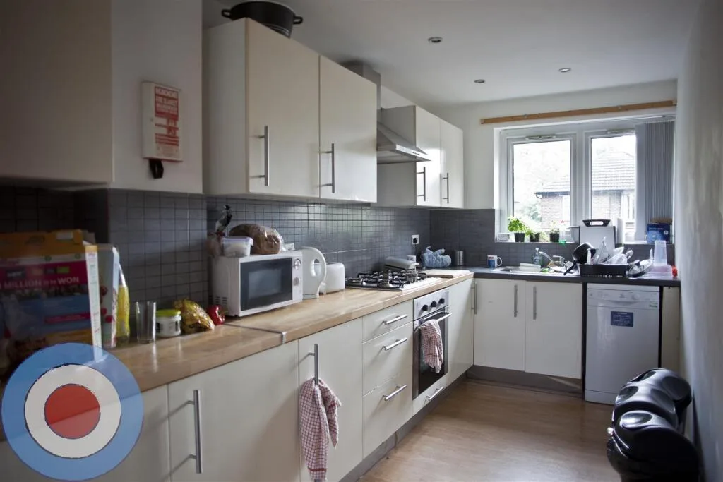8 bedroom house for rent